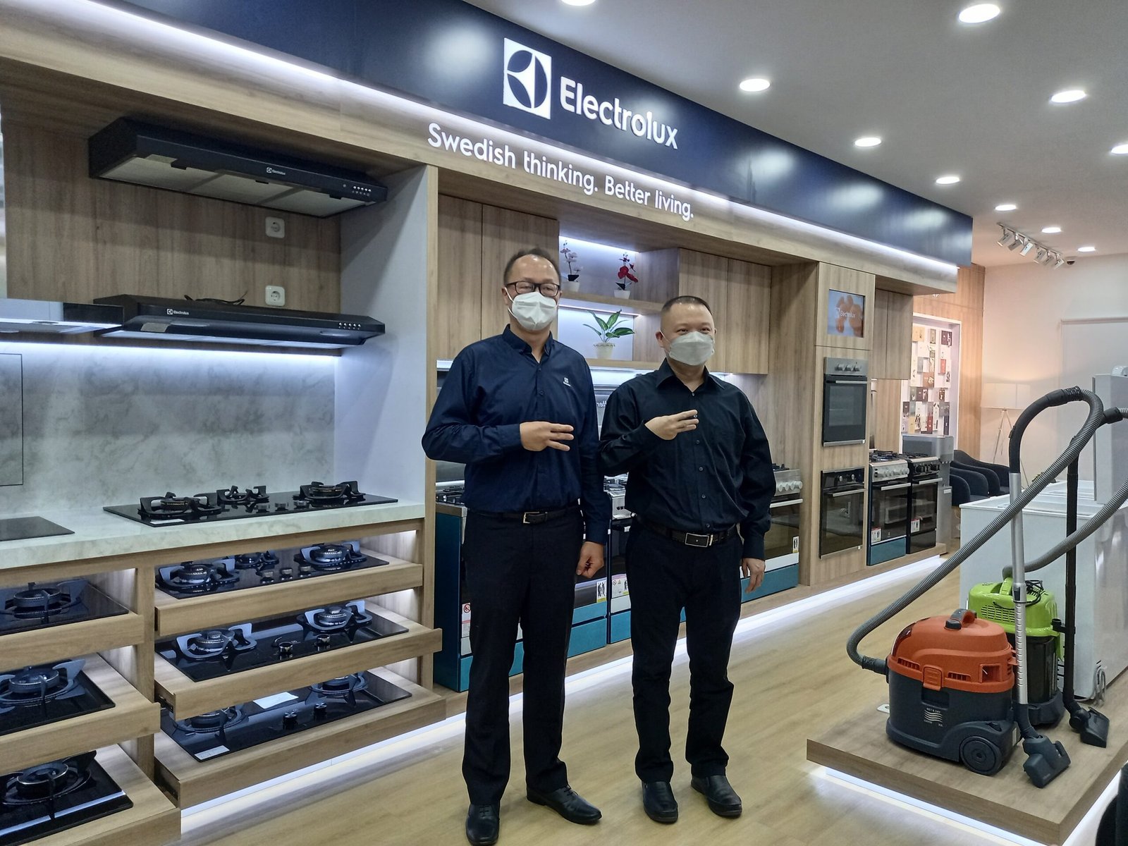 Beri Kemudahan kepada Konsumen, Electrolux Indonesia Buka Dua Pusat Layanan dan Showroom Eksklusif Pertama di Indonesia