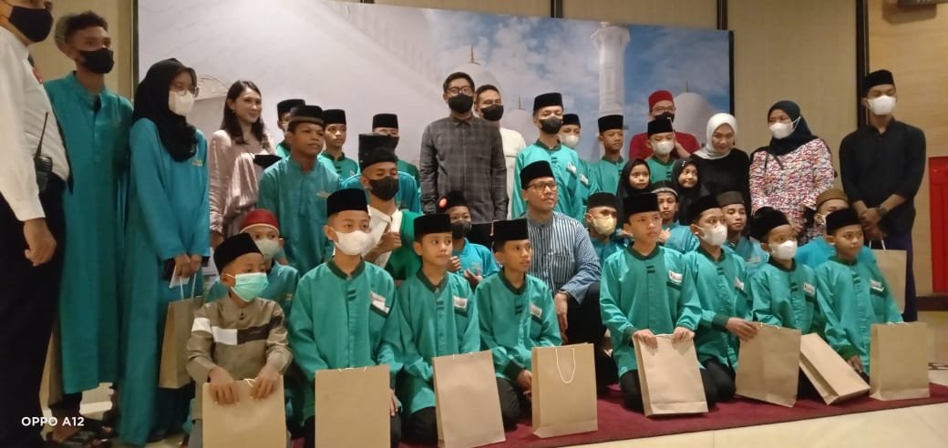 Ramadan 1443 H, Hotel Santika Premiere Bintaro Santuni 30 Anak Yatim
