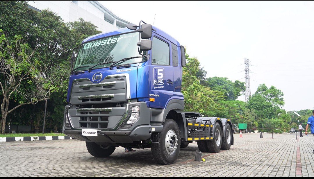 Astra UD Trucks HadirkanQuester Euro 5 Berbahan Bakar BioSolar