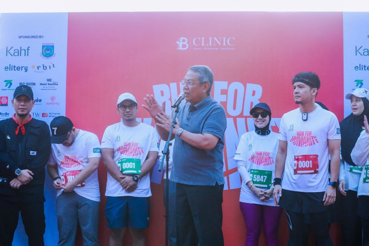 Diikuti Ribuan Peserta, Benyamin-Pilar Lepas Peserta Run For Humanity