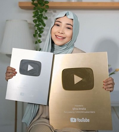 Gabung Jadi YouTube Shopping Affiliate di Shopee, Ibu Rumah Tangga Ini Berhasil Tingkatkan Pendapatan 2X Lipat