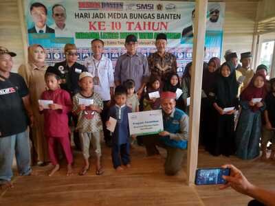 Peringati Hari Jadi ke-10 Media Bungasbanten Santuni Yatim Piatu dan Khitanan Massal Gratis