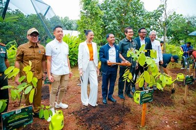 Pilar Bersama Menhut Raja Juli Antoni Resmikan Aviary Park sebagai Pusat Konservasi Satwa di Tangsel