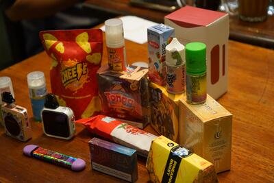Organisasi Kesehatan dan Pakar Komunikasi Tekankan Pentingnya Kewaspadaan terhadap Klaim Rokok Elektronik Lebih Aman