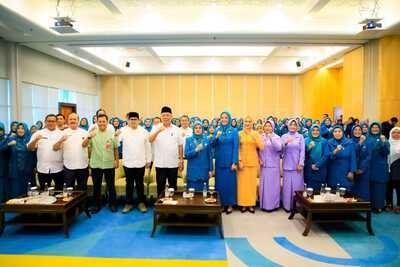 Peringati HKG PKK ke-53, Benyamin: Ibu-ibu Jadi Garda Terdepan Cegah Dampak Negatif Digital di Masyarakat