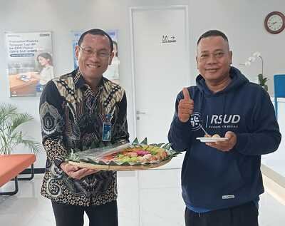 Semarakkan HPN 2025, BRI KC Pancoran Berbagi Bingkisan