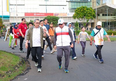 Benyamin Bersama Ribuan Masyarakat Ramaikan CFD BSD