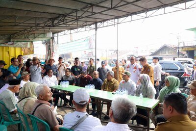 Benyamin Bersama Warga Tangsel Tolak Penutupan Akses Jalan Serpong-Parung oleh BRIN