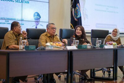 Benyamin Ingatkan Camat dan Lurah di Tangsel Soal Tertib Urus Pertanahan Warga