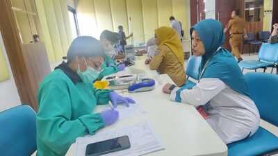 RSU Tangerang Selatan Gelar Donor Darah Serentak dalam Rangka HUT Arsada dan Hari Kesehatan Nasional