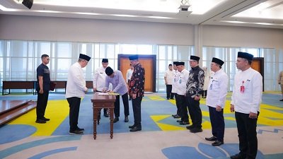 Lantik 6 Pejabat Baru, Wali Kota Tangsel Tekankan Integritas dan Tingkatkan Pelayanan