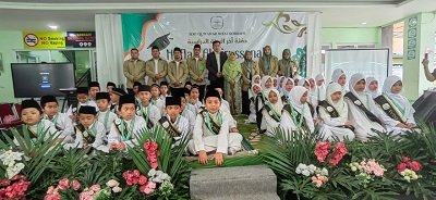 Wisuda Perdana SDIT Quran Mumtaz Robbani, Luluskan Siswa dengan Hafalan hingga 15 Juz